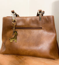 Gold Giraffe Keychain